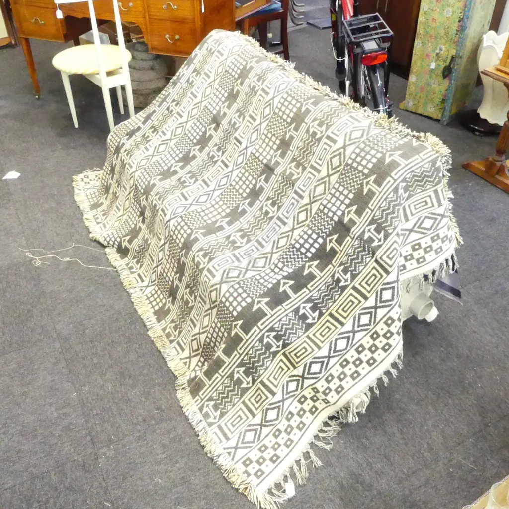 LG MODERN COTTON RUG Image 1++