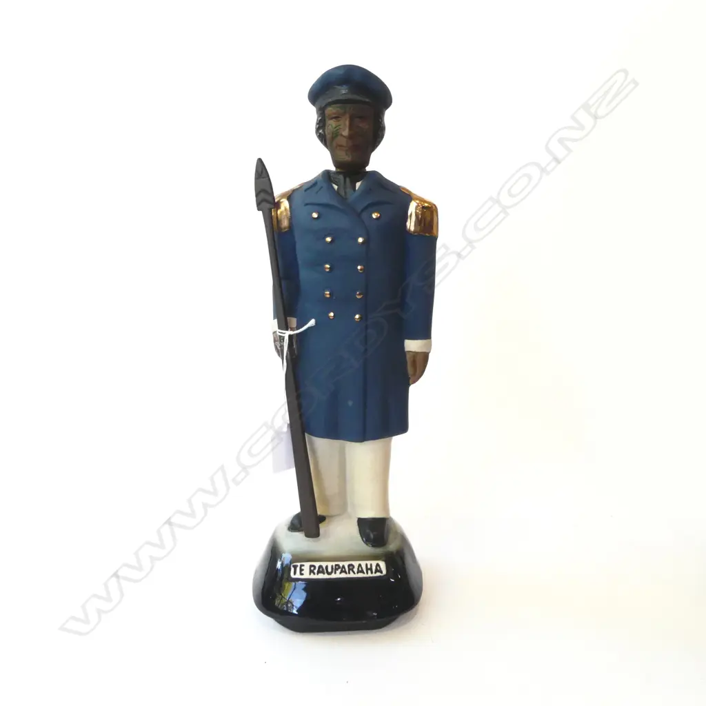 JIM BEAM VINTAGE MUSICAL DECANTER 'TE RAUPARAHA'  H.340mm (TAIAHA REPAIR) Image 1++