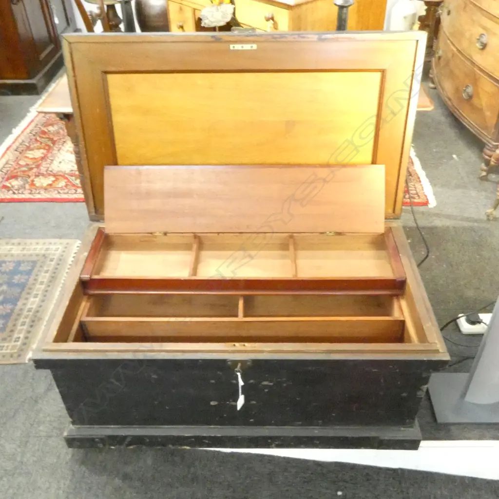 R. LANCASTLE WOOD FITTED TOOL BOX 880x490x450mm (KEY) Image 1++