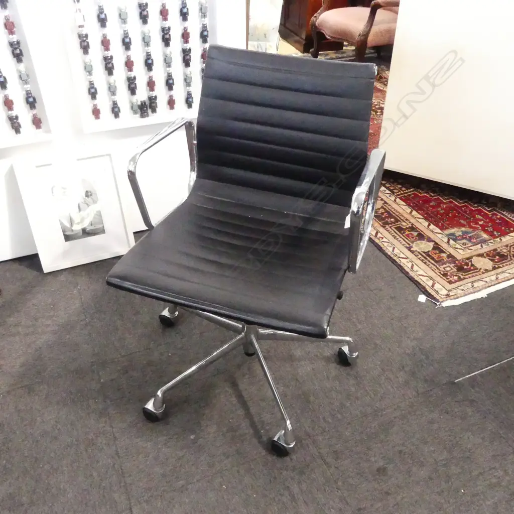 EAMES STYLE OFFICE CHAIR Image 1++