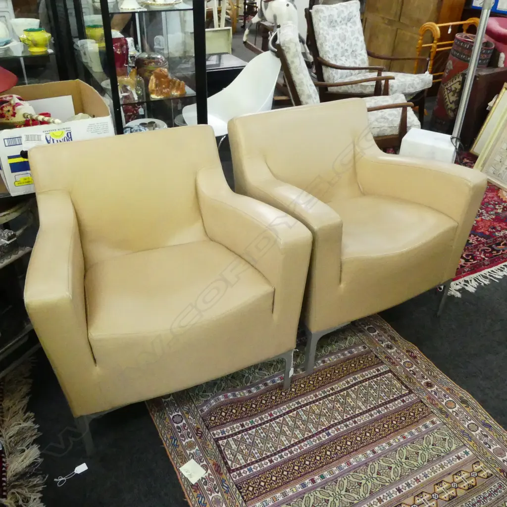 PR TASMANS LEATHERS ARMCHAIRS Image 1++