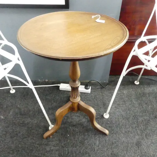 OAK REPRO SIDE TABLE H.580mm