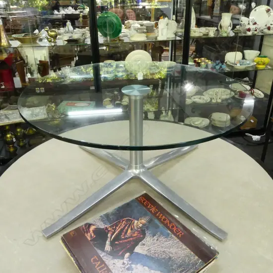 MODERN GLASS TOP COFFEE TABLE 755mm dia