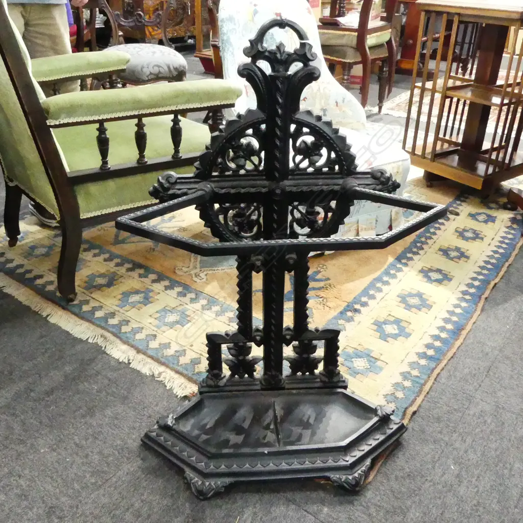 WROUGHT METAL HALL STAND H.830mm Image 1++