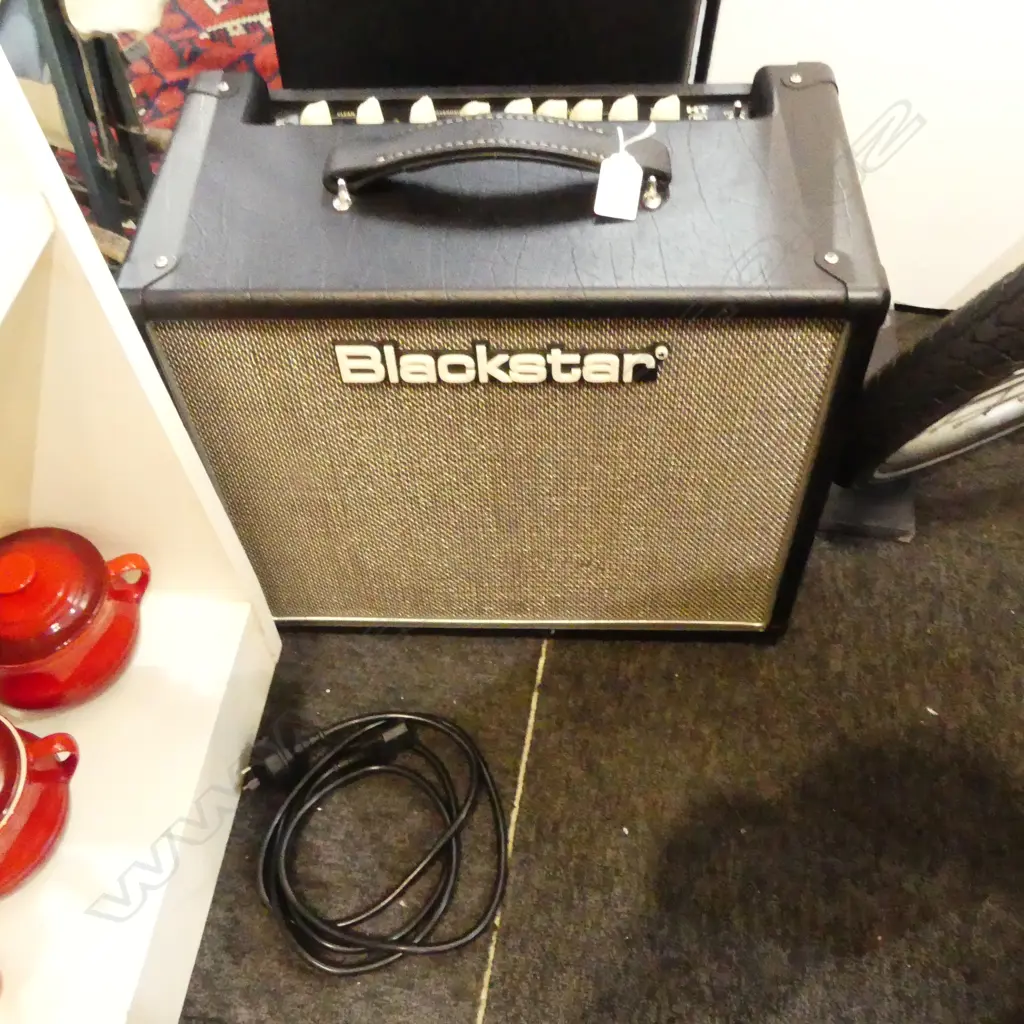 BLACKSTAR HT5 MKII GUITAR AMP 450x240x370mm Image 1++