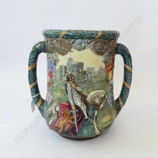 ROYAL DOULTON GEORGE V & QUEEN MARY  25 YEAR LOVING CUP 199/1000, H.260mm