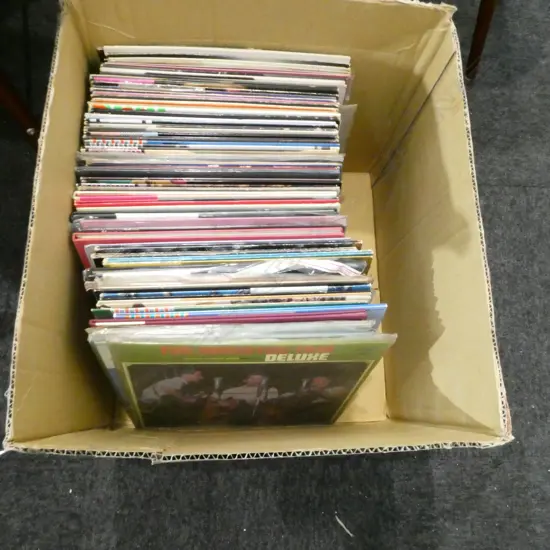 ASST. RECORDS; TOM JONES, BAY CITY ROLLERS, MELANIE, BASSEY ETC