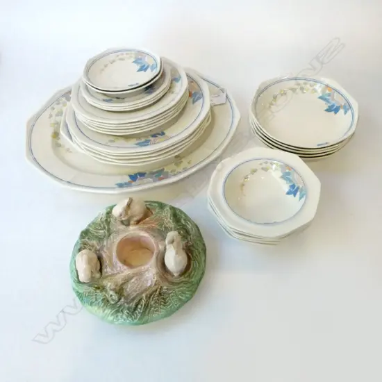 ROYAK DOULTON 'WINDSOR' PLATS, BOWLS, DISHES & SYLVAC (FAULTS)