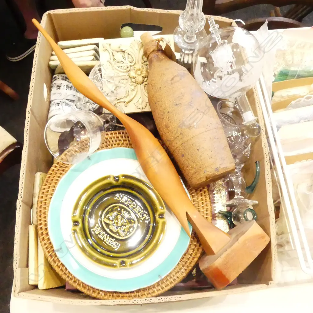 RECORDS, PLACEMATS, DECANTER ETC Image 1++