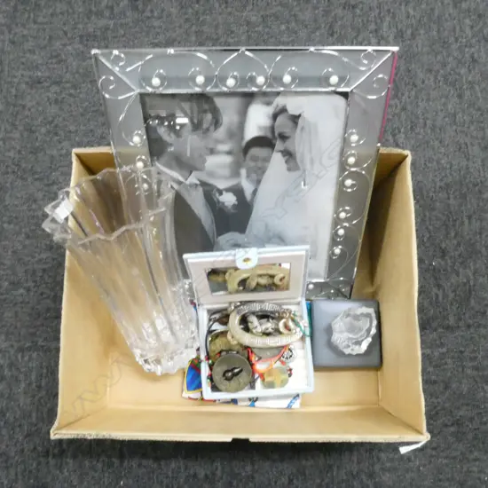 GLASS VASE H.240mm, PHOTO FRAME 250x200mm, COSTUME JEWELLERY ETC