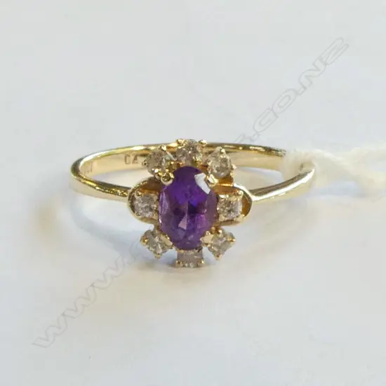 **RTV** 9ct SYNTHETIC GEM DRESS RING, 1.8gm SIZE O