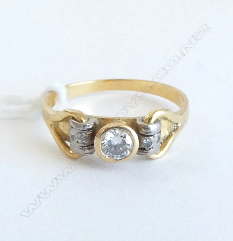 18ct YELLOW GOLD & 0.30ct SOLITAIRE DIAMOND RING, N 1/2, 2.9gms Image 1++