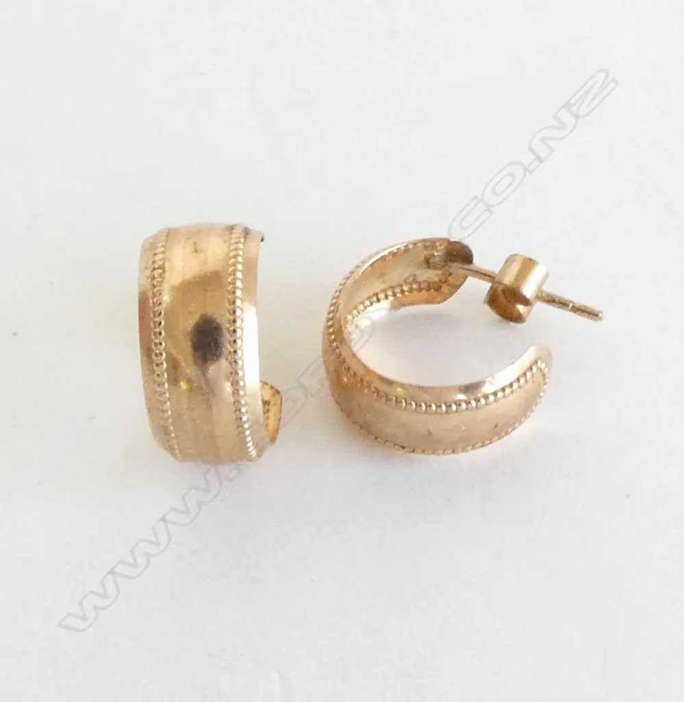 PR 9ct HUGGIE TYPE EARRINGS bead rims 0.83gms Image 1++