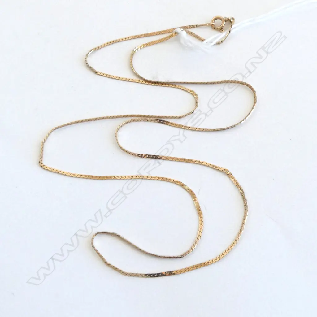 9ct GOLD FINE FLAT LINK NECK CHAIN L.610mm 3.2gms Image 1++