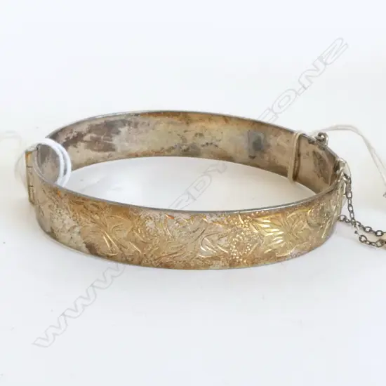 SILVER ENGRAVED HINGED BANGLE new old stock labelled 
