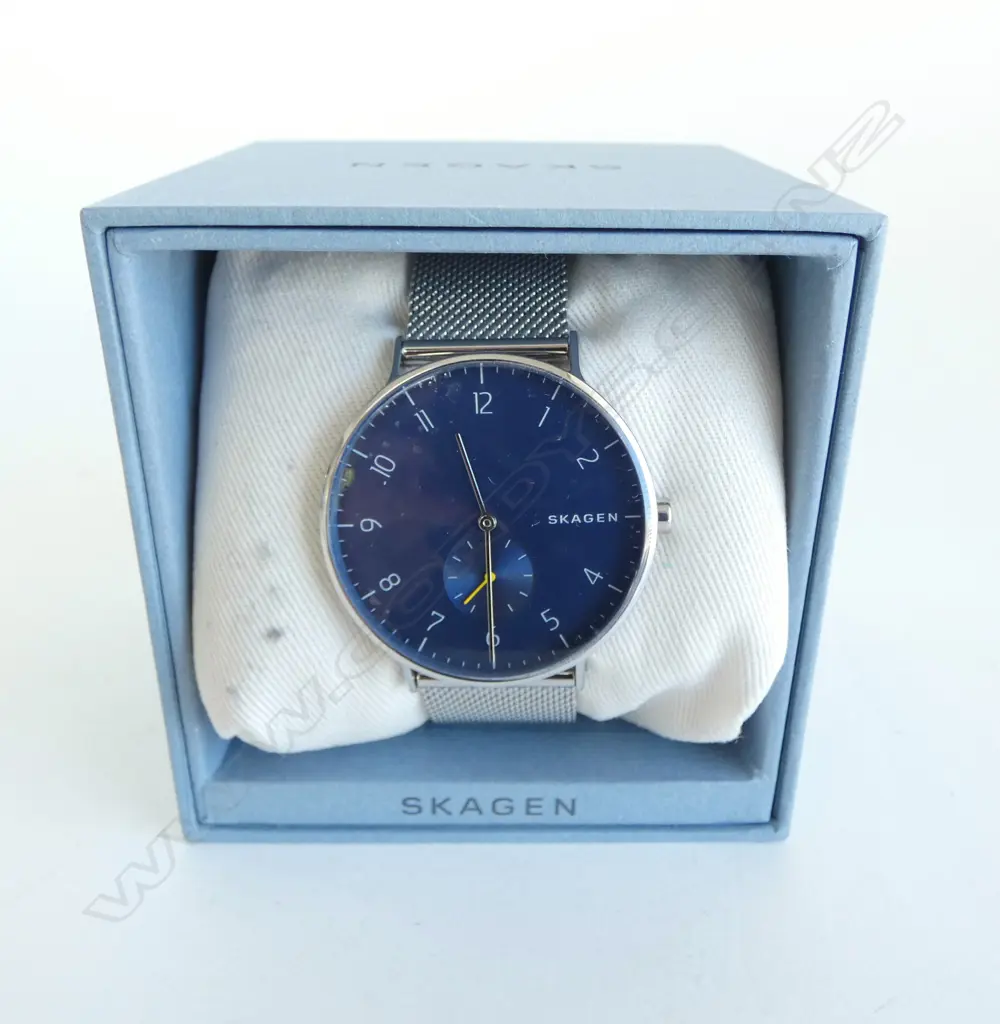 GENTS SKAGEN QUARTZ DRESS WATCH, new old stock Image 1++
