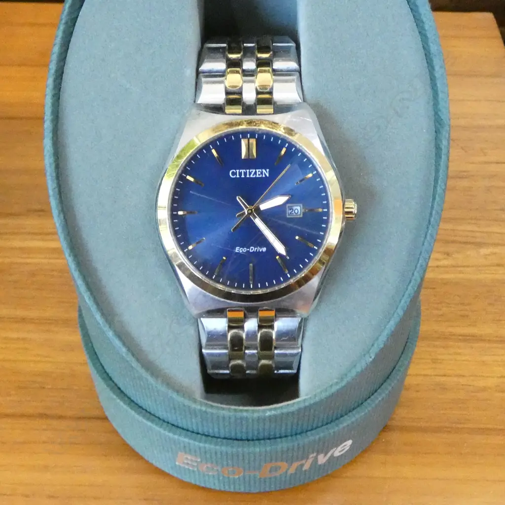 CITIZEN ECO-DRIVE GENTS WRIST WATCH; ORIG. BOX, WORKING Image 1++