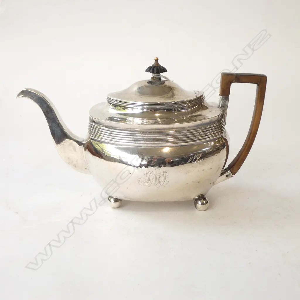 STG SILVER TEAPOT, THOMAS WALLIS II, LONDON 1806 568grms Image 1++