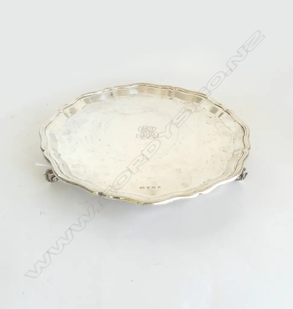 STG SILVER ENGRAVED & FOOTED TRAY, SHEFFIELD 1934, 866gms Image 1++