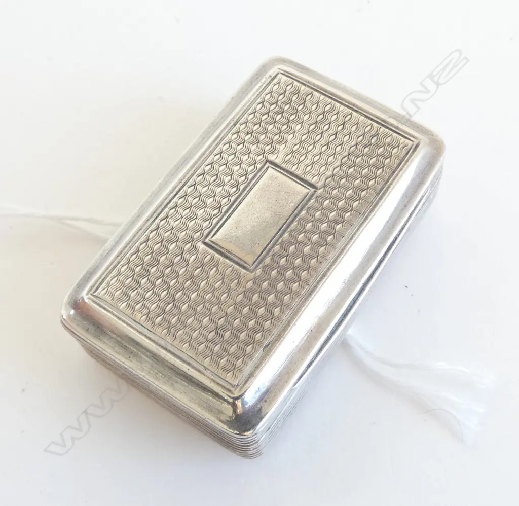 GEORGIAN STG SILVER GILT LINED SNUFF BOX, THOMAS SPICER B'HAM 1826 W.50mm 25.5grms Image 1++