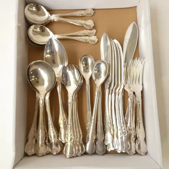 RODD CAMILLE CUTLERY  6 OF PARFAIT, SOUP, & SWEET SPOONS & 12PC FISH SET ETC