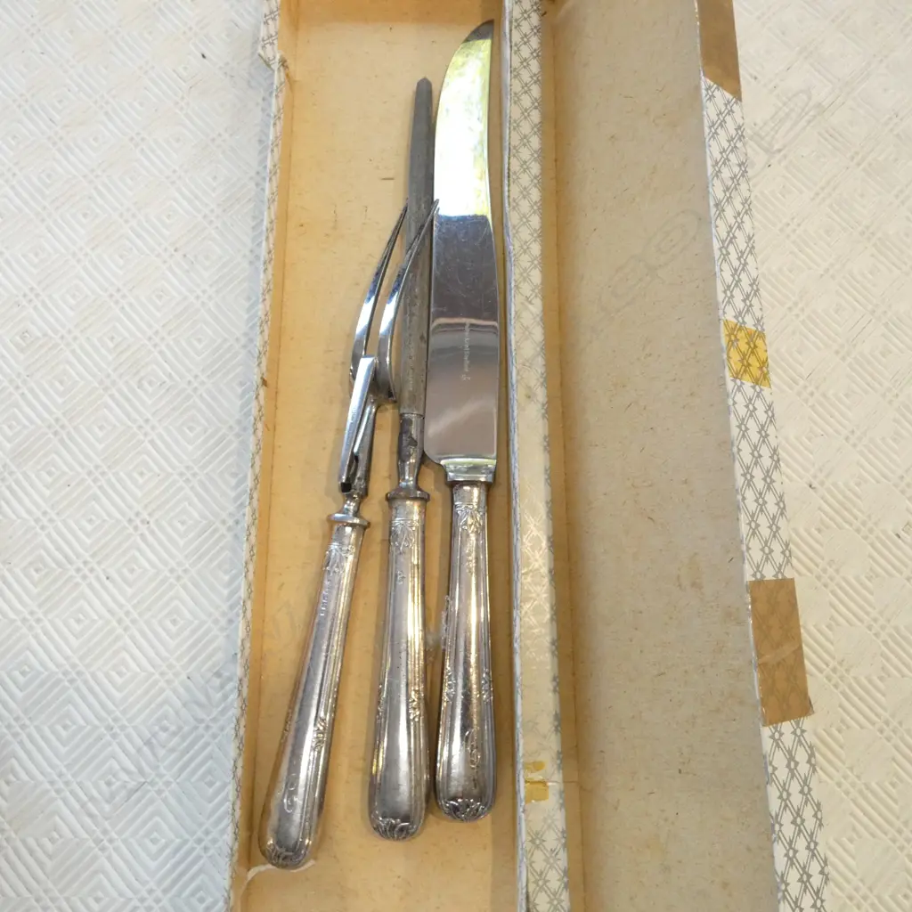 STG SILVER HANDLED 3 PCE. CARVING SET (stainless blade) Image 1++