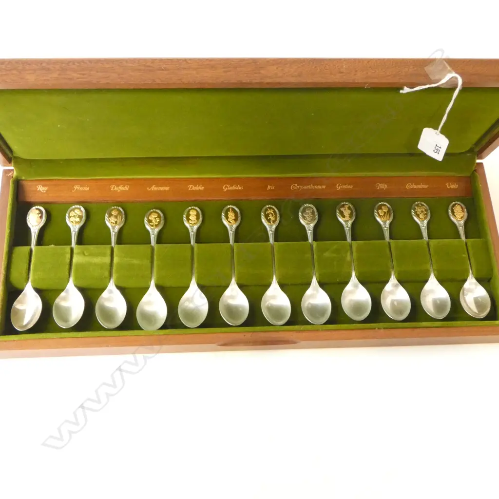 12PCE 'THE ROYAL HORTICULTURAL SOCIETY FLOWER SPOONS SET', STIRLING SILVER SHEFFIELD 1975, aprox. 300gms Image 1++