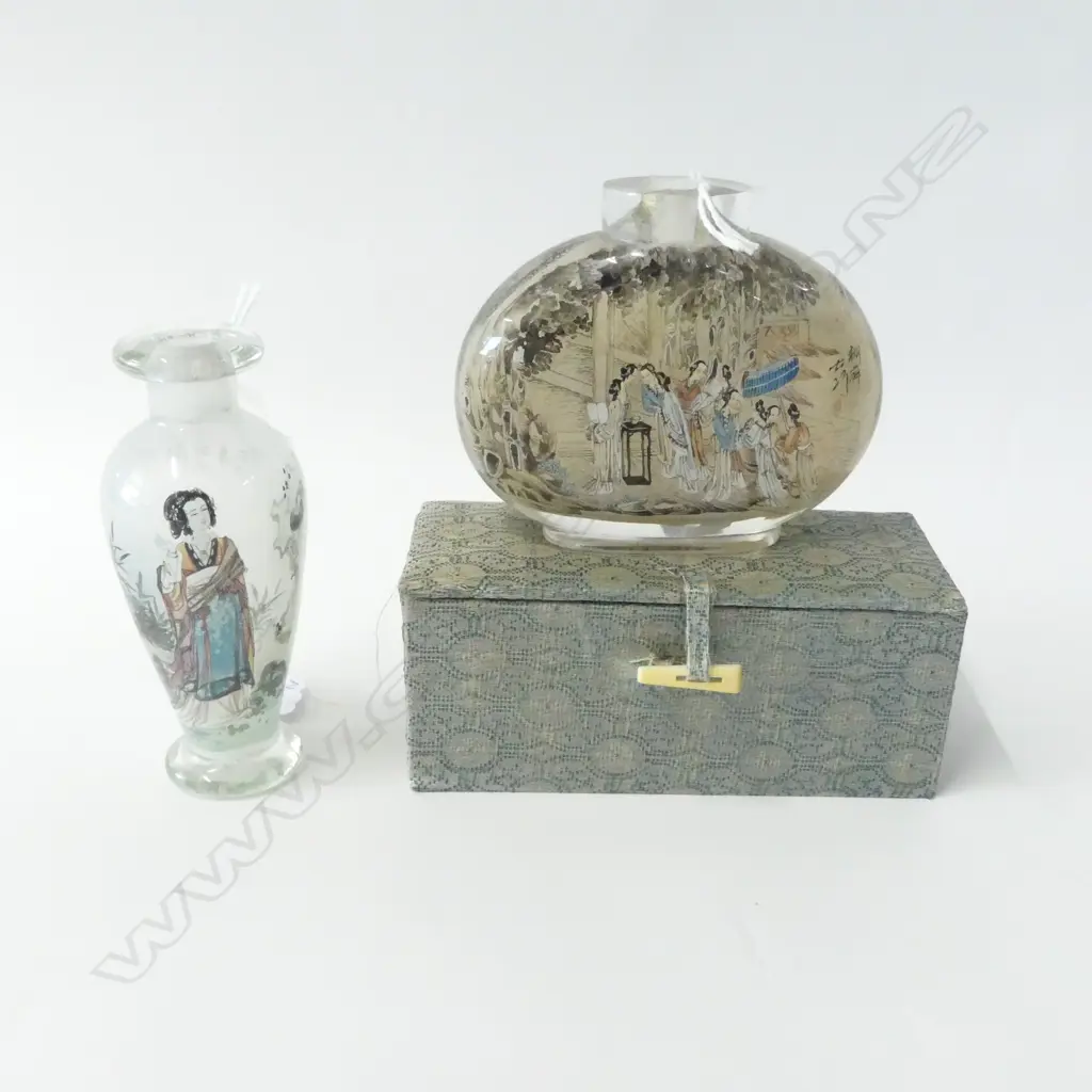 CHINESE GLASS SNUFF BOTTLE & BOXED GLASS VASE H.100mm Image 1++