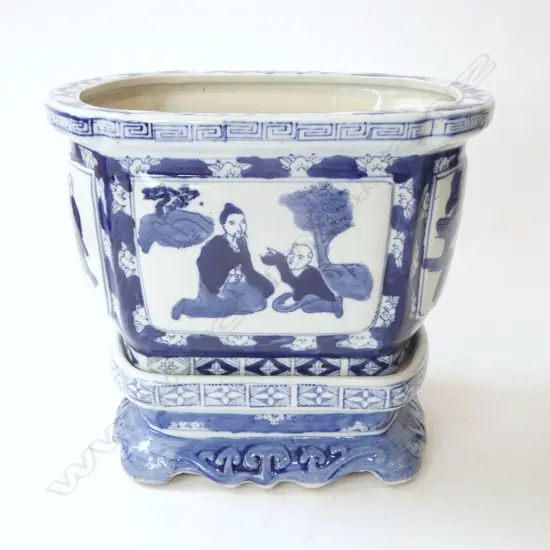 CHINESE B/W PLANT POT & STAND H.220mm