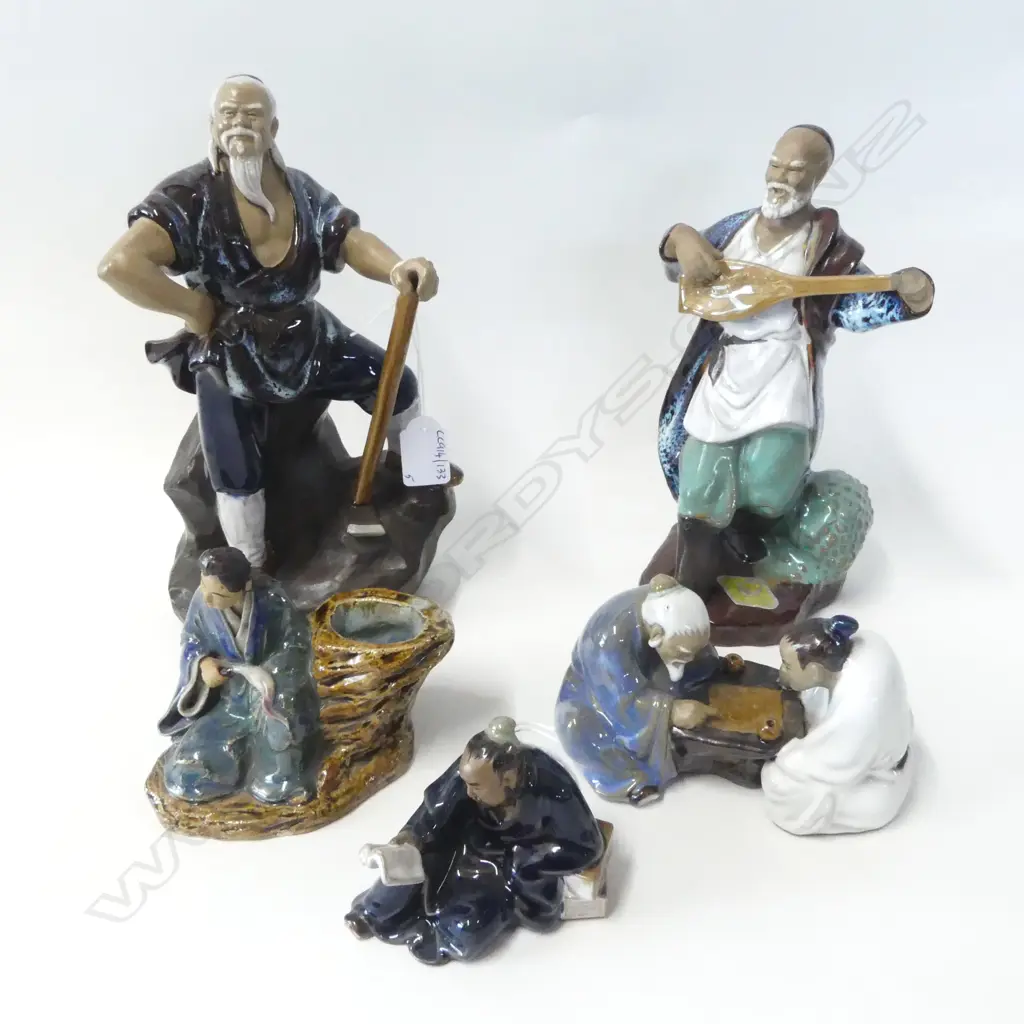 GROUP OF 5 CHINESE PORC FIGURES H250 TALLEST  SMALLEST 80MM Image 1++