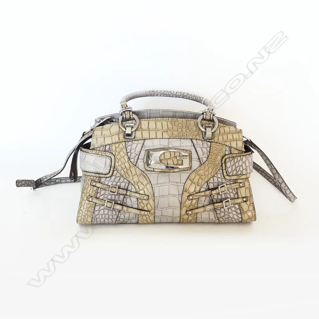GUESS LADIES HANDBAG WITH SHOULDER STRAP Image 1++