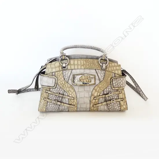 GUESS LADIES HANDBAG WITH SHOULDER STRAP