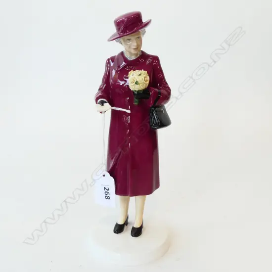RD FIGURINE BIRTHDAY CELEBRATION QUEEN ELIZIBETH 2 H230MM