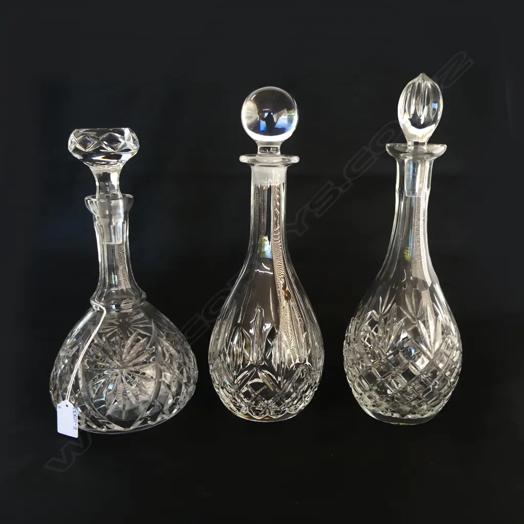 3 CRYSTAL DECANTERS H.350mm Image 1++