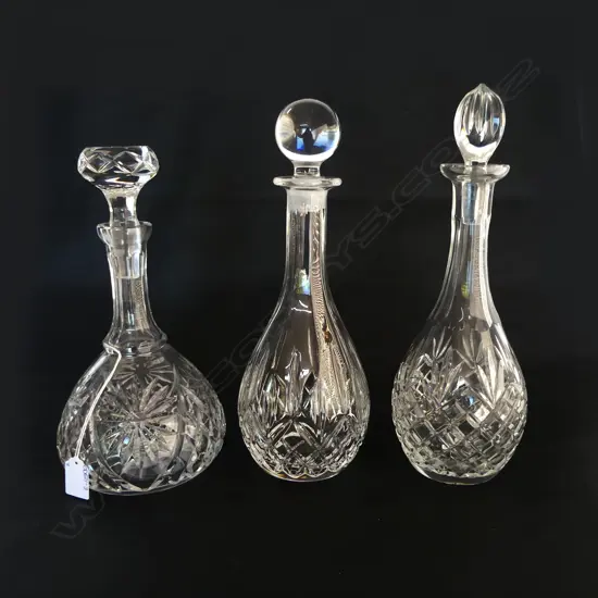 3 CRYSTAL DECANTERS H.350mm