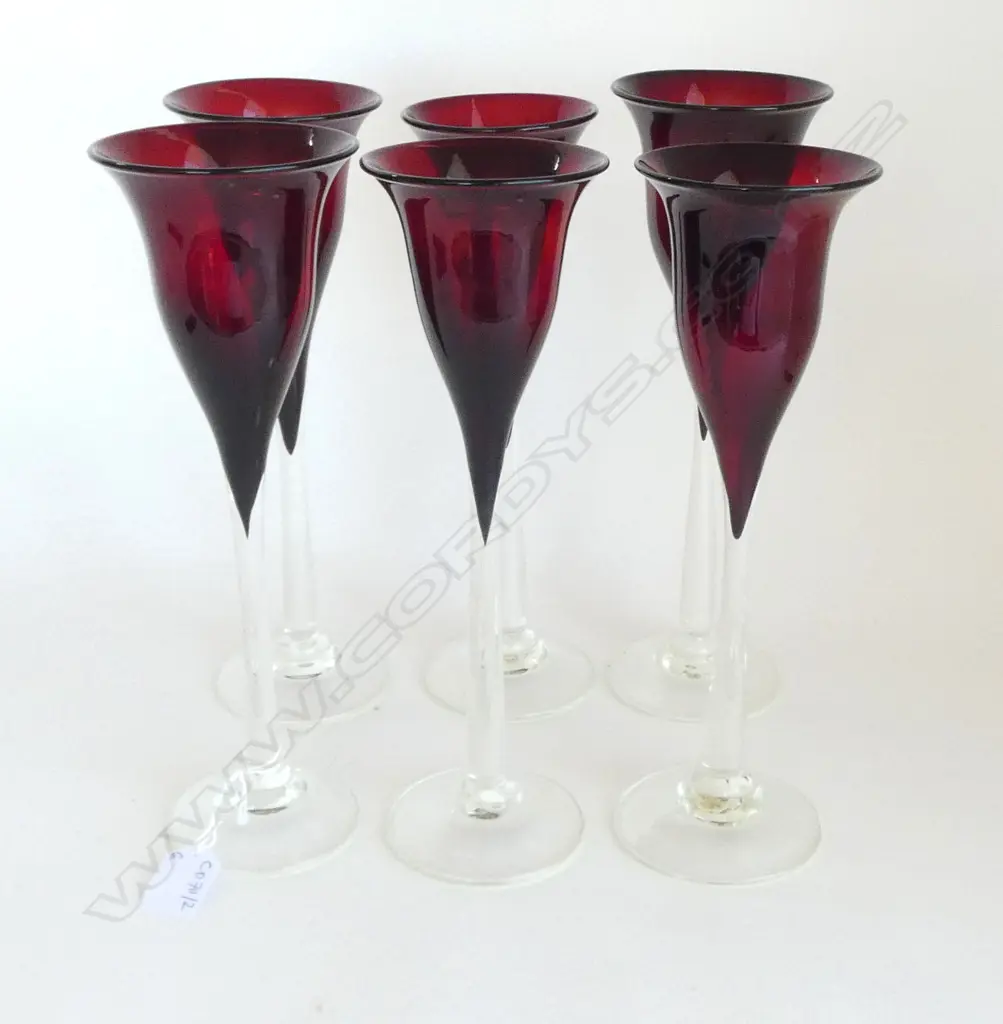 6 LYNETTE CAMPBELL ART GLASS WINE GLASSES H.290mm Image 1++