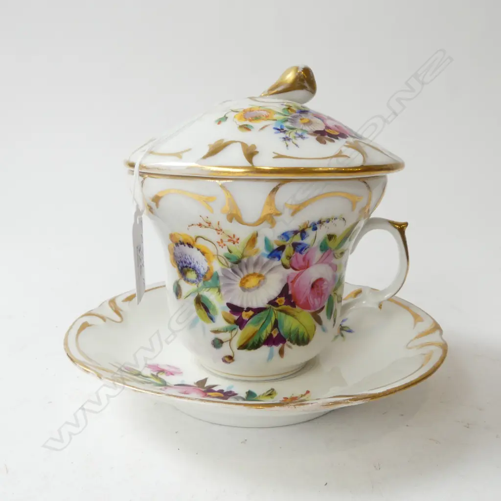 19thC PORCELAIN HAND PAINTED FLORAL LGE LIDDED TEA CUP & SAUCER Image 1++