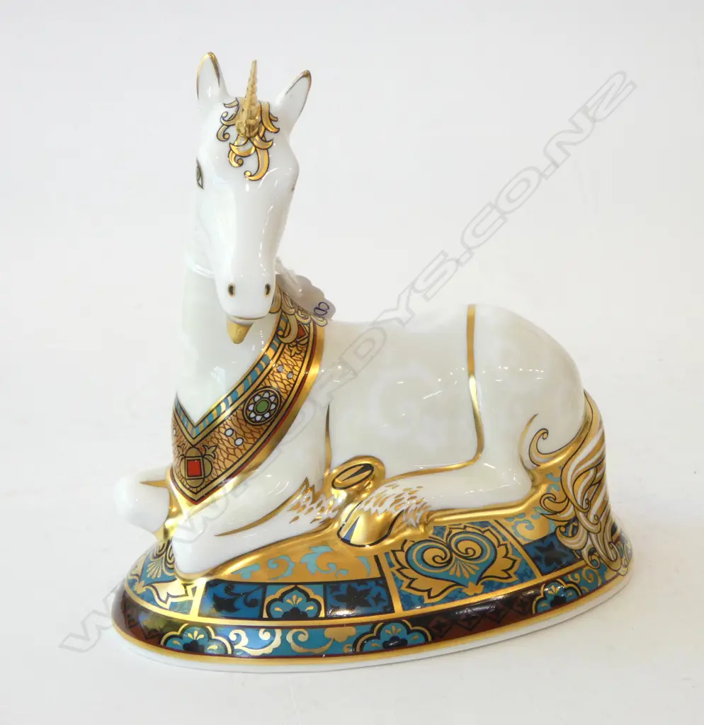 BOXED ROYAL CROWN DERBY 'UNICORN' 1134/2000 Image 1++