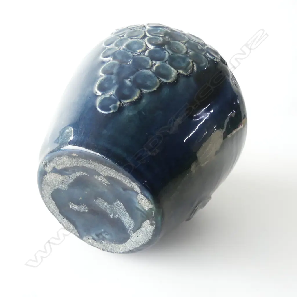 MAJOLICA POTTERY JUG WITH GRAPE & VINE HANDLE, H.180MM  Image 1++