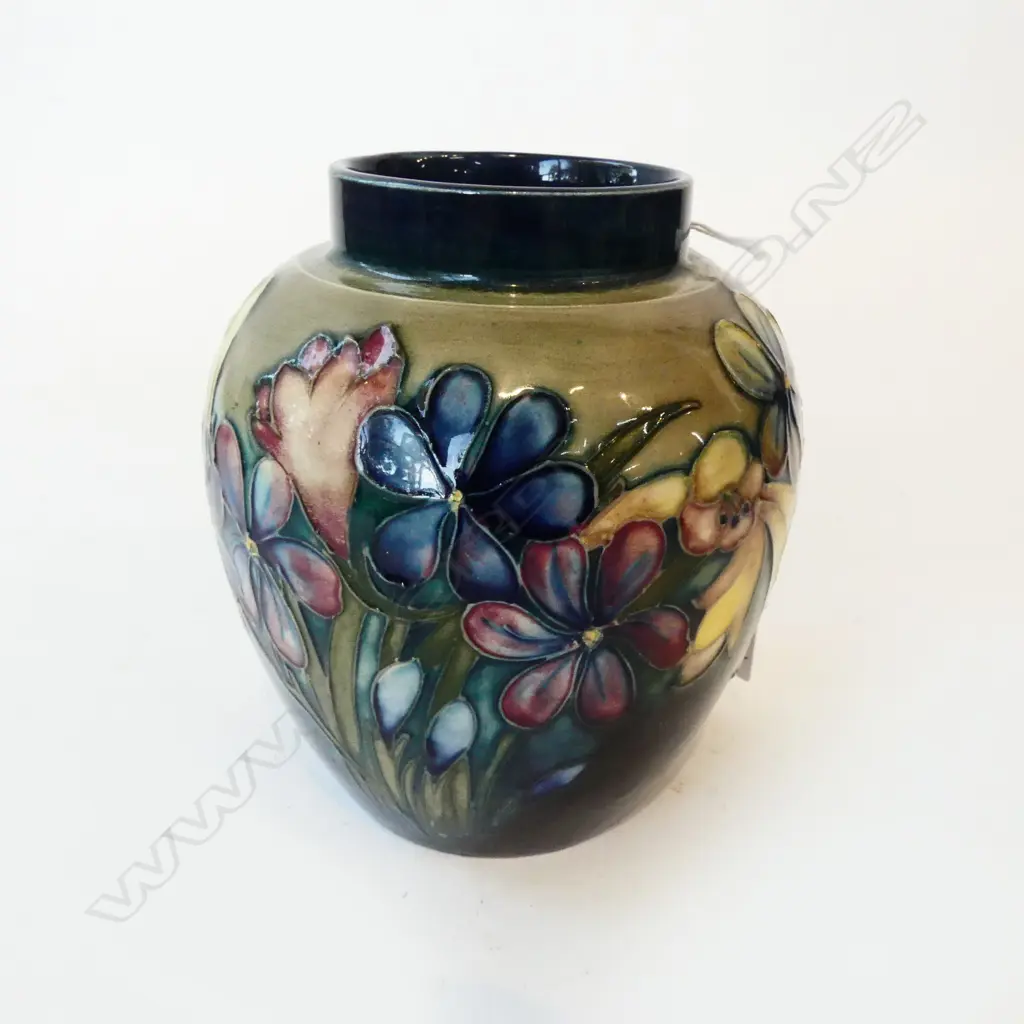 MOORCROFT VASE H.150mm Image 1++