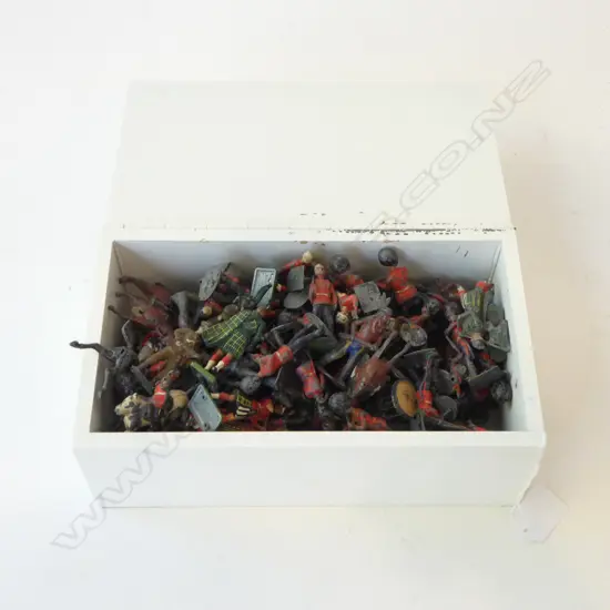 ANTIQUE TOY LEAD SOLIDERS H.60mm