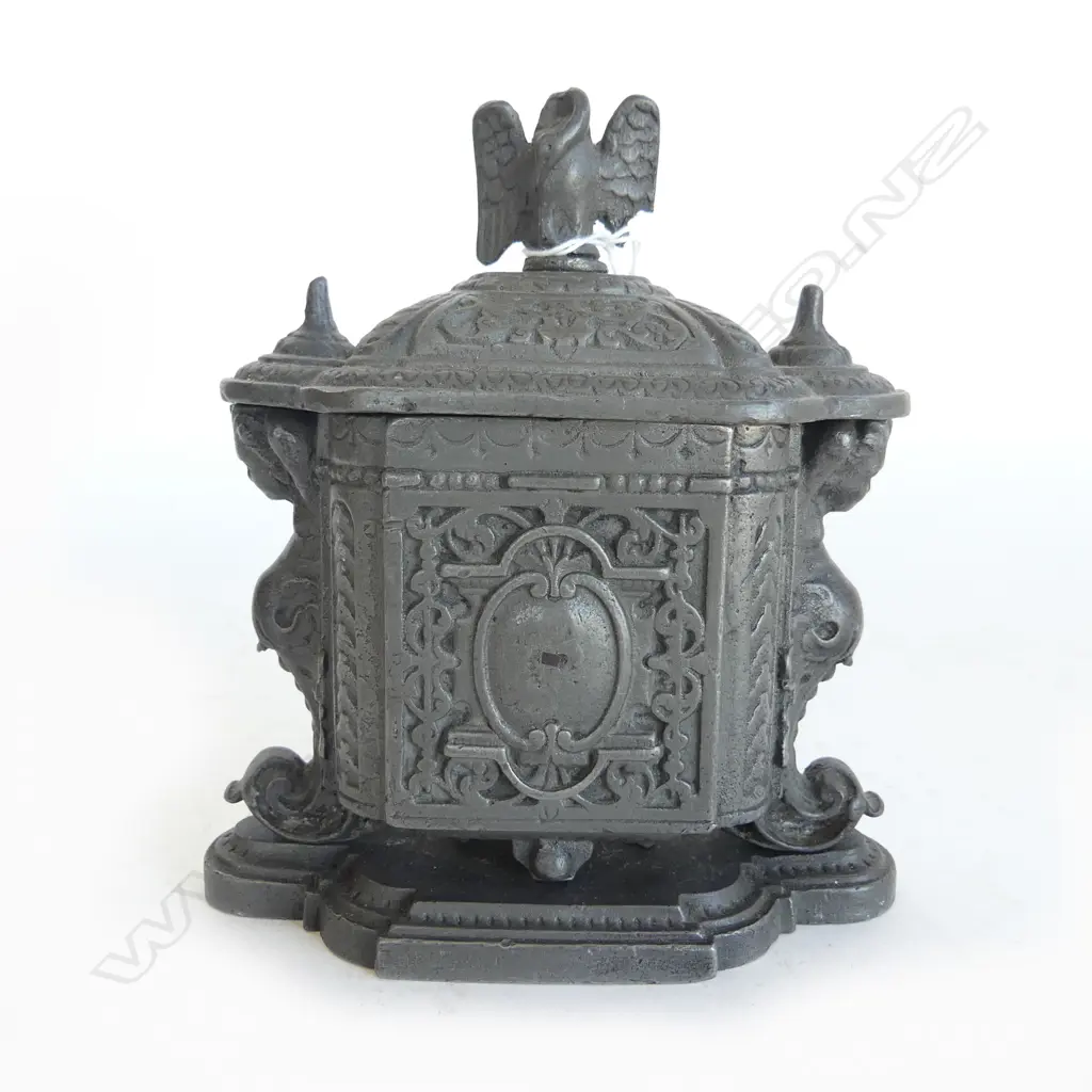 ANTIQUE CAST IRON EUROPEAN TOBBACO BOX LIDDED eagle with snake finial   H.165mm Image 1++