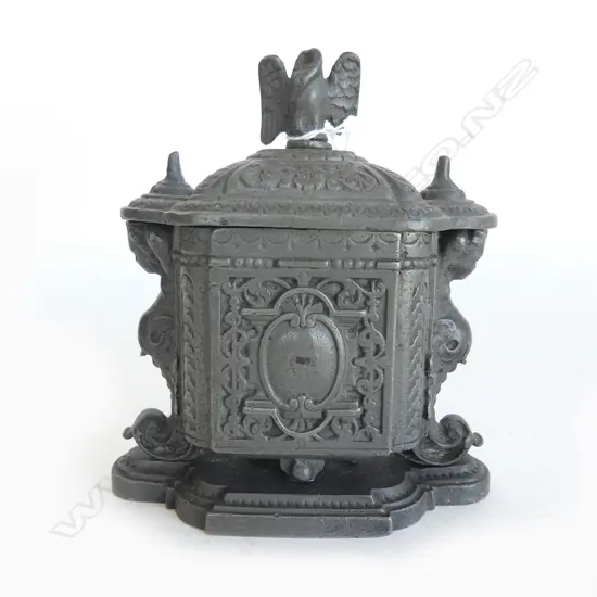 ANTIQUE CAST IRON EUROPEAN TOBBACO BOX LIDDED eagle with snake finial   H.165mm