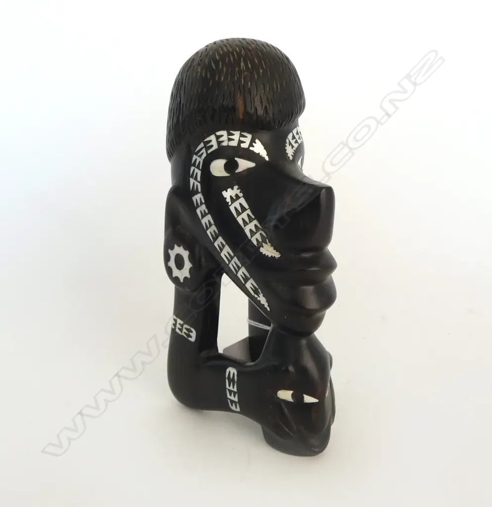 SOLOMON ISLAND CANOE PROW M.O.P INLAY H.190mm Image 1++