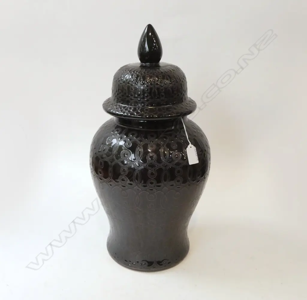 LG. BLACK LIDDED GINGER JAR H.500mm Image 1++