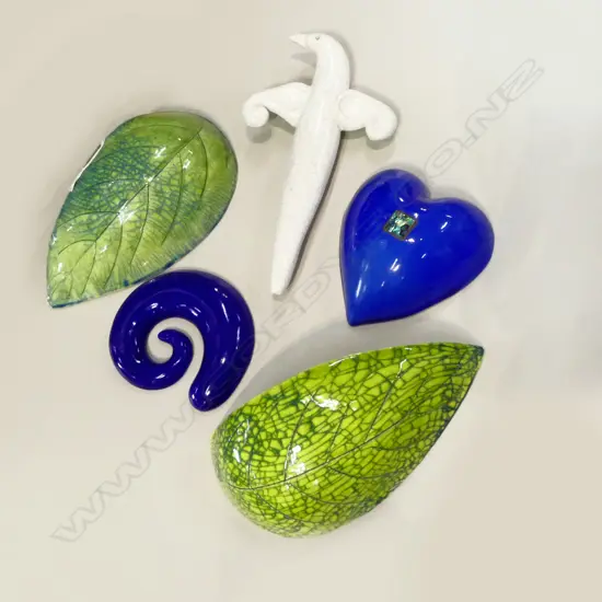 5 NICKY JOLLY ART CERAMICS H.215mm 2 w. minor chips