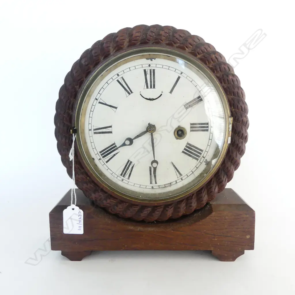 VINTAGE OAK ROPE FACED CARVED MANTLE CLOCK H290MM Image 1++