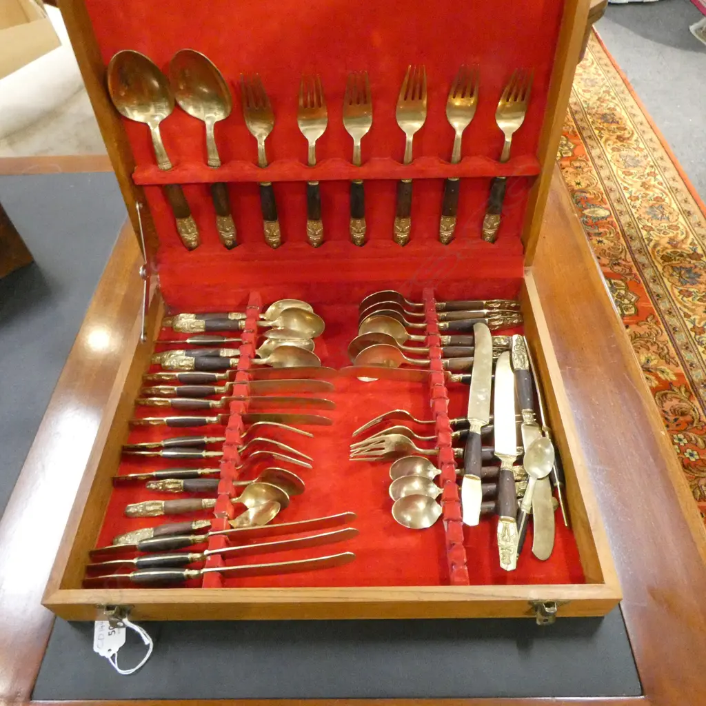 ORIENTAL CUTLERY CANTEEN Image 1++