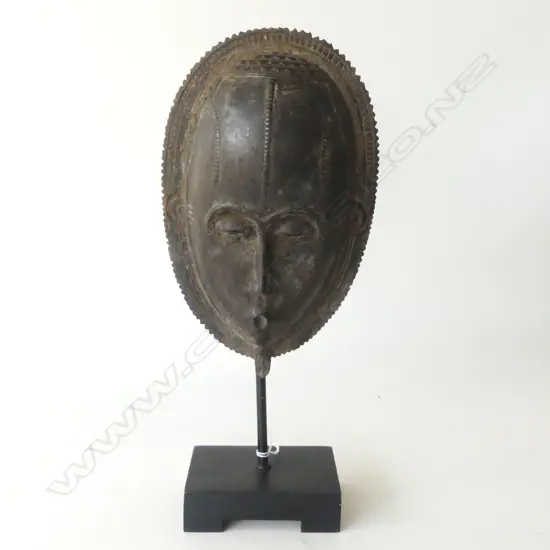 MOUNTED VINTAGE BAULE AFRICAN MASK carved wood H.425mm on stand