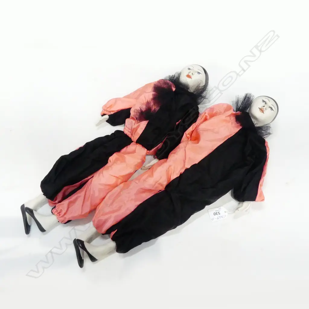 LEONIE ARNOLD (Waiheke Is. 1970's) PR PERRETTE POTTERY & SILK DRESSED DOLLS L.480mm Image 1++